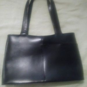Kenneth Cole Reaction Handbag Black like new